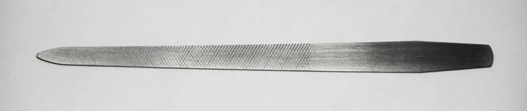 pilnik metalowy dlugi.JPG-5948