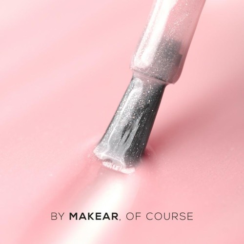 Makear gimme640_macro_642_SQ-49910